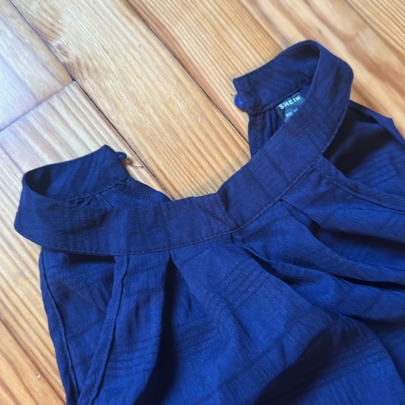 Navy blue halter dress - Picture 2 of 3